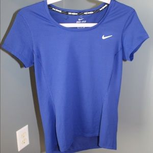 Nike dri fit shirt medium women’s